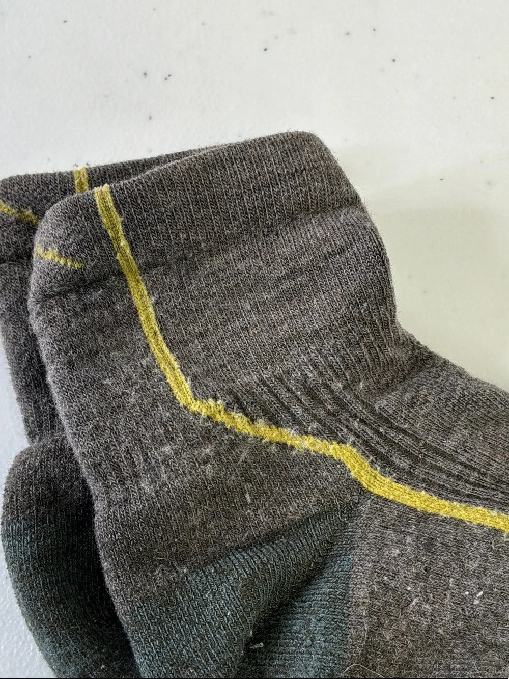 Darn Tough Lot of 3 Merino Sz M 1/4 socks